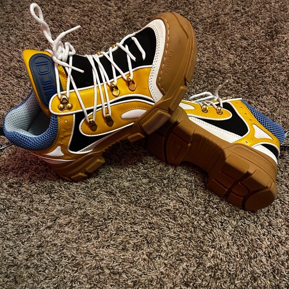 Gucci Flash Trecks yellow and blue lightly worn Size 7 - Picture 2 of 3